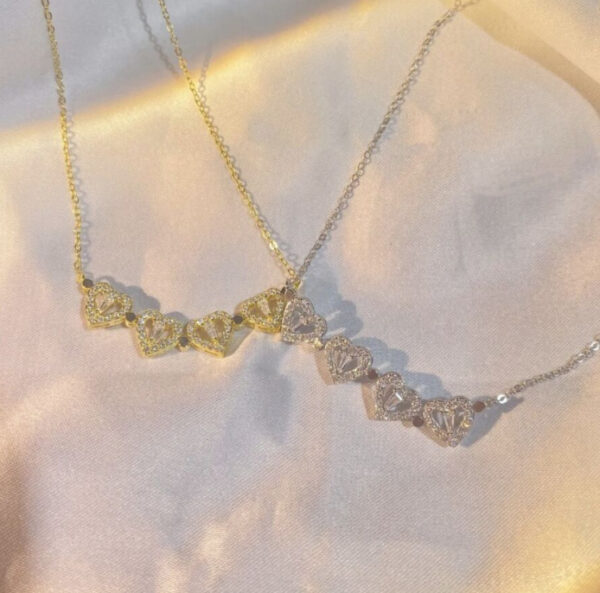 Retro Magnetic Folding Heart Shaped Four Leaf Clover Pendant Necklace Women Love Clavicle Chain Gifts Openable Choker Jewelry - Image 9